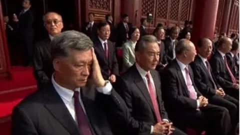 张展硕山东少年全国游泳赛摘得两金，季新杰夺一金佳绩
